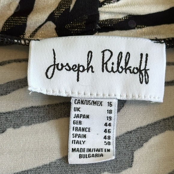 Joseph Ribkoff | Long Sleeve, V-Neck Animal Print Blouse - Picture 4 of 9